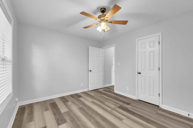 901 Lindsey Dr, Clarksville, TN 37042