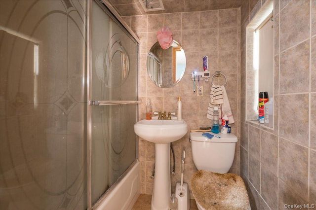 2515 Eastchester Road, Bronx, NY 10469