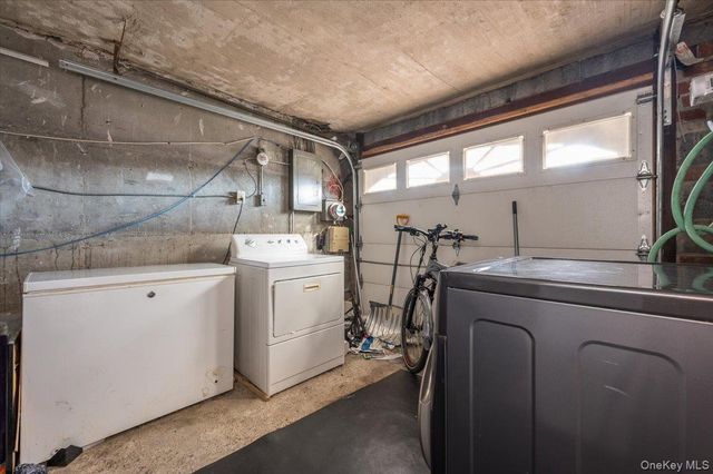 2515 Eastchester Road, Bronx, NY 10469