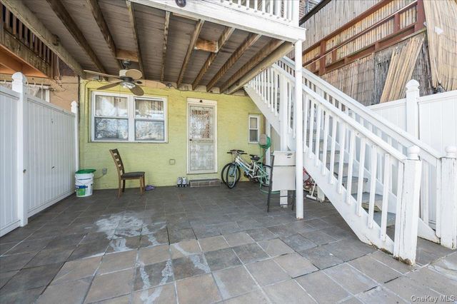 2515 Eastchester Road, Bronx, NY 10469