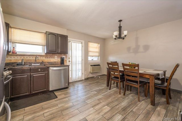 2515 Eastchester Road, Bronx, NY 10469