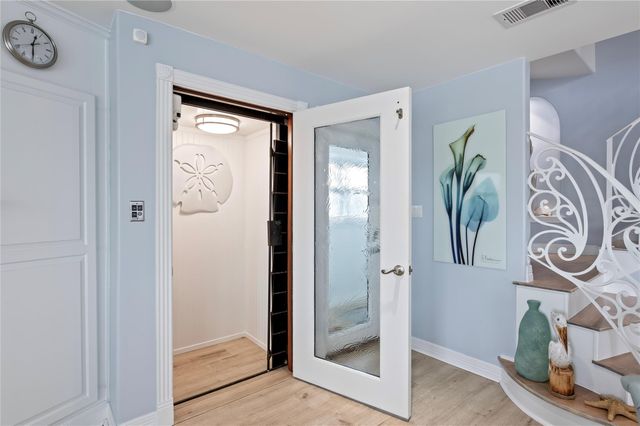 208 Coconut Street, Tiki Island, TX 77554