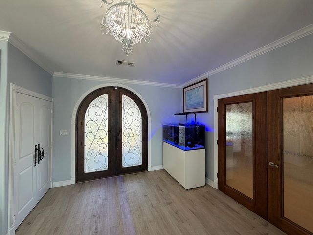 208 Coconut Street, Tiki Island, TX 77554