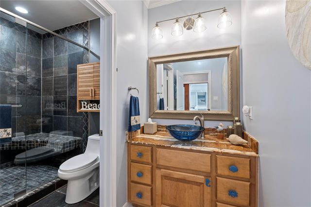 208 Coconut Street, Tiki Island, TX 77554