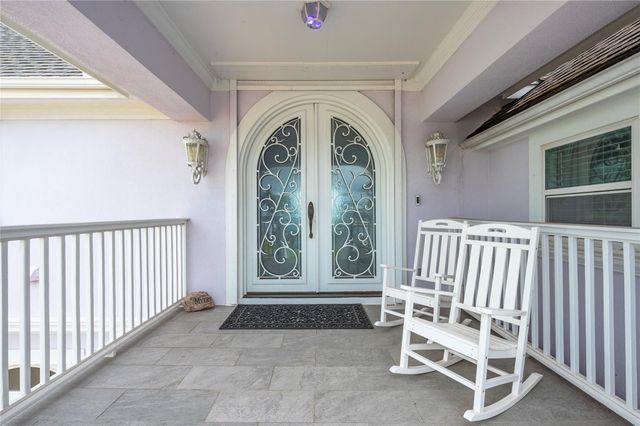 208 Coconut Street, Tiki Island, TX 77554