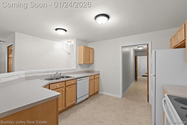 4030 Kirkway Court 125, Howell, MI 48843