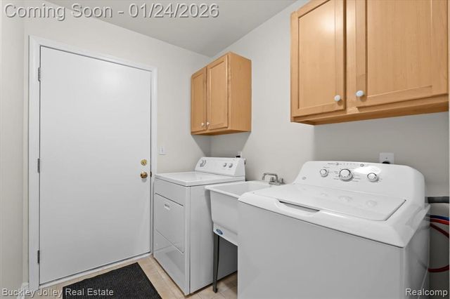 4030 Kirkway Court 125, Howell, MI 48843