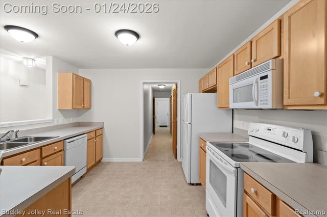 4030 Kirkway Court 125, Howell, MI 48843