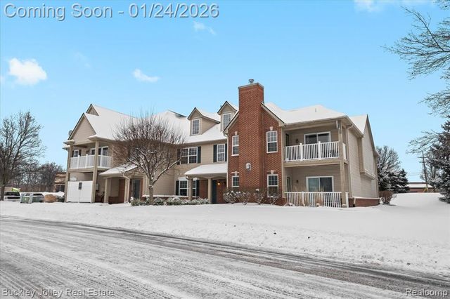 4030 Kirkway Court 125, Howell, MI 48843