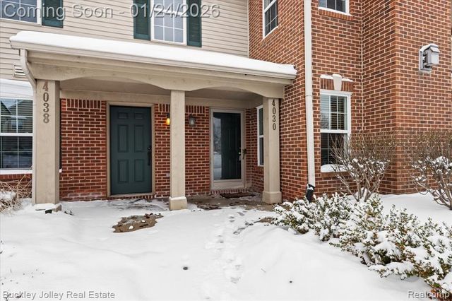 4030 Kirkway Court 125, Howell, MI 48843