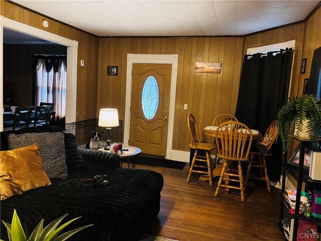 43 Grant Avenue, Auburn, NY 13021