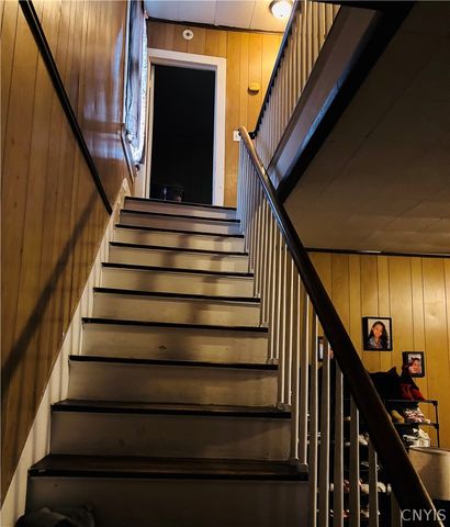 43 Grant Avenue, Auburn, NY 13021