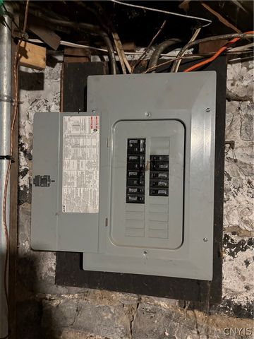 43 Grant Avenue, Auburn, NY 13021