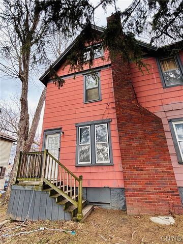 43 Grant Avenue, Auburn, NY 13021