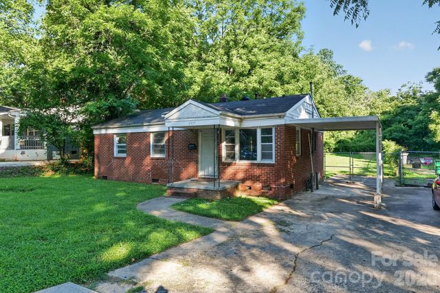 2505 Druid Hills Way, Charlotte, NC 28206