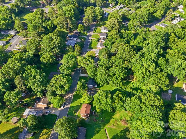 2505 Druid Hills Way, Charlotte, NC 28206