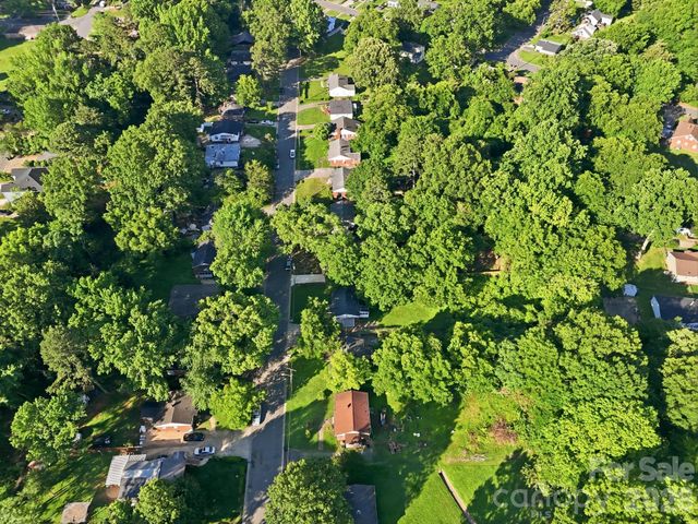 2505 Druid Hills Way, Charlotte, NC 28206