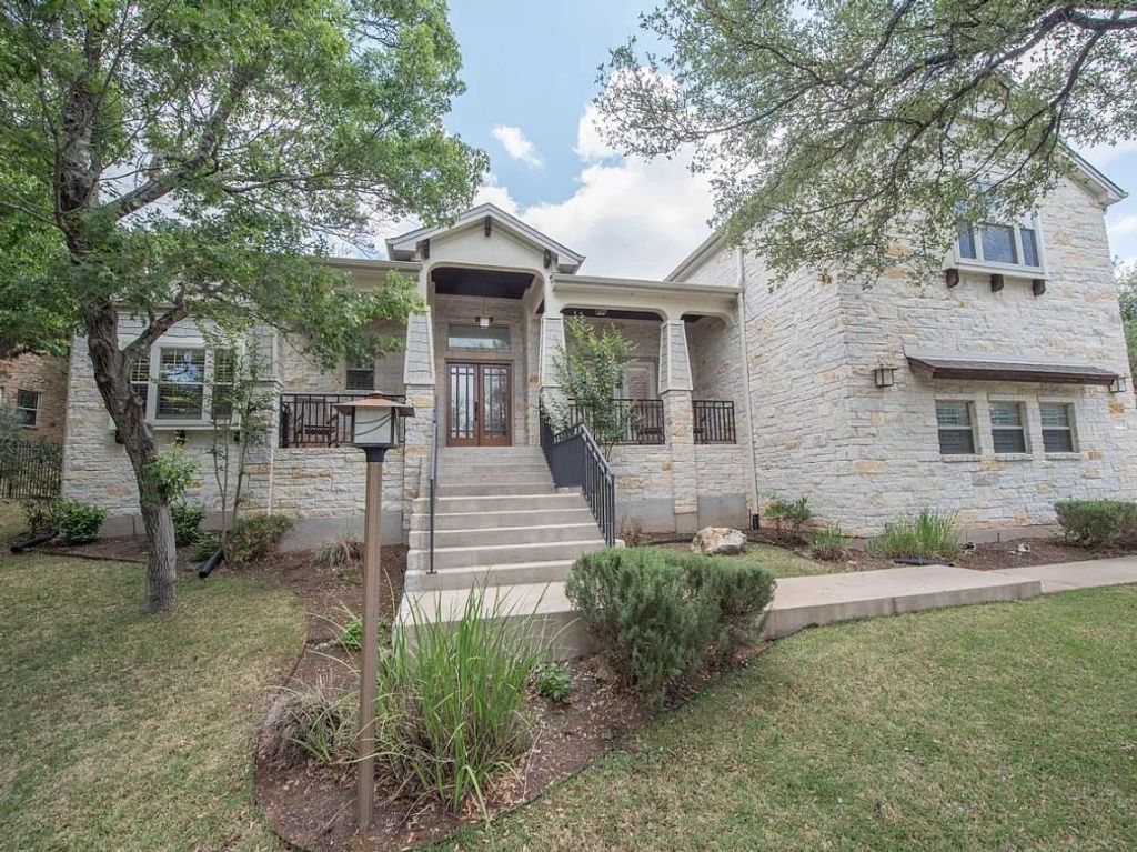 130 Squires DR, Lakeway, TX 78734