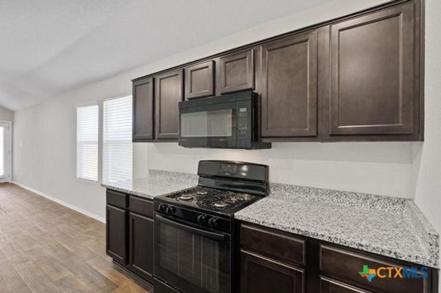 211 Whipporwill Lane, San Marcos, TX 78666