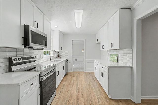 1263 Summit Chase Drive, Snellville, GA 30078