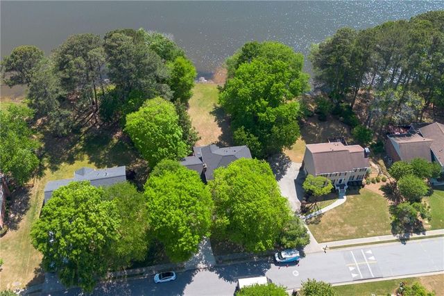 1263 Summit Chase Drive, Snellville, GA 30078