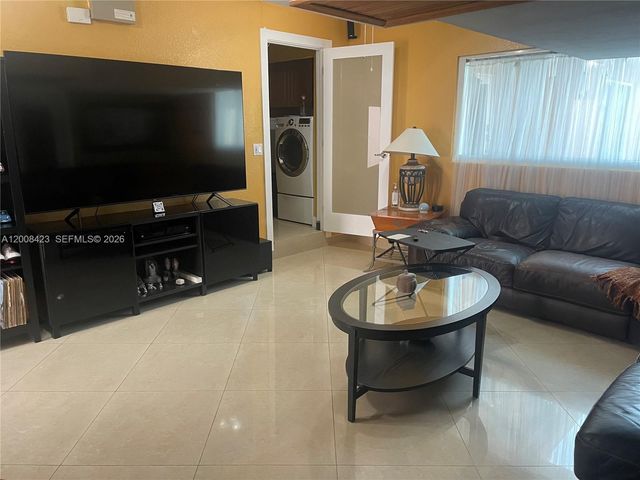 15146 SW 92nd Ter, Miami, FL 33196