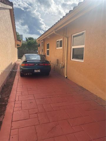 15146 SW 92nd Ter, Miami, FL 33196