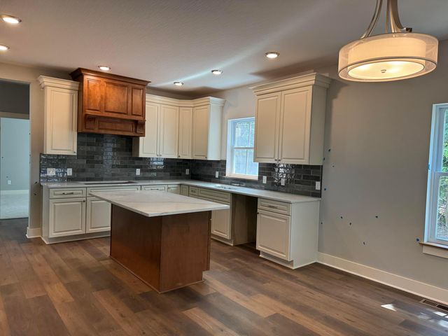8294 MORGAN Street NW, Pickerington, OH 43147