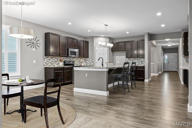 221 Northern Pines Court, St Peters, MO 63376