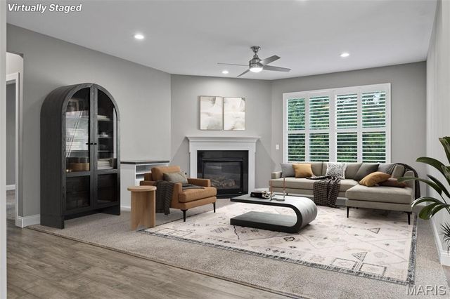221 Northern Pines Court, St Peters, MO 63376
