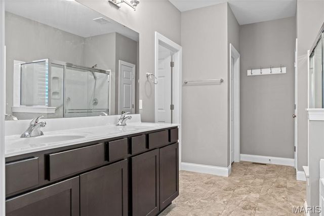 221 Northern Pines Court, St Peters, MO 63376