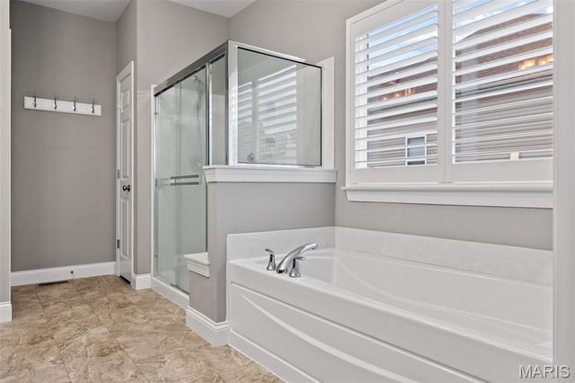 221 Northern Pines Court, St Peters, MO 63376