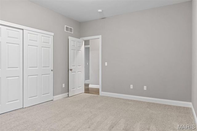 221 Northern Pines Court, St Peters, MO 63376
