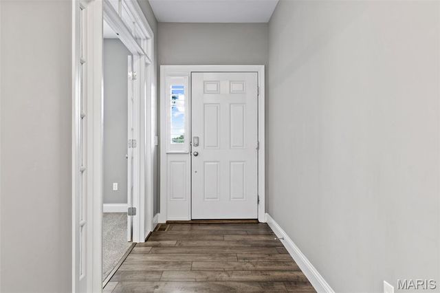 221 Northern Pines Court, St Peters, MO 63376