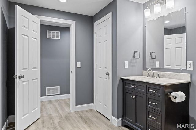 221 Northern Pines Court, St Peters, MO 63376