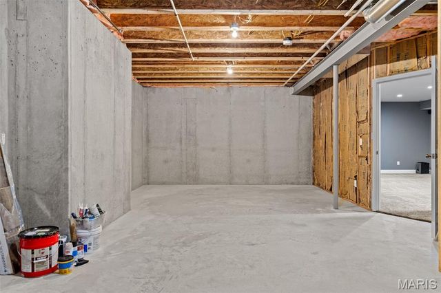 221 Northern Pines Court, St Peters, MO 63376