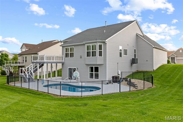221 Northern Pines Court, St Peters, MO 63376