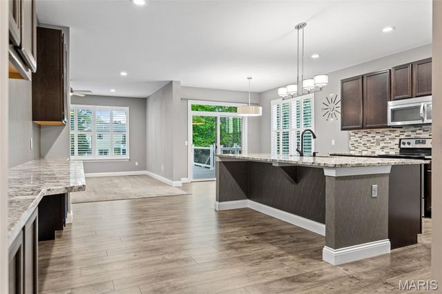 221 Northern Pines Court, St Peters, MO 63376