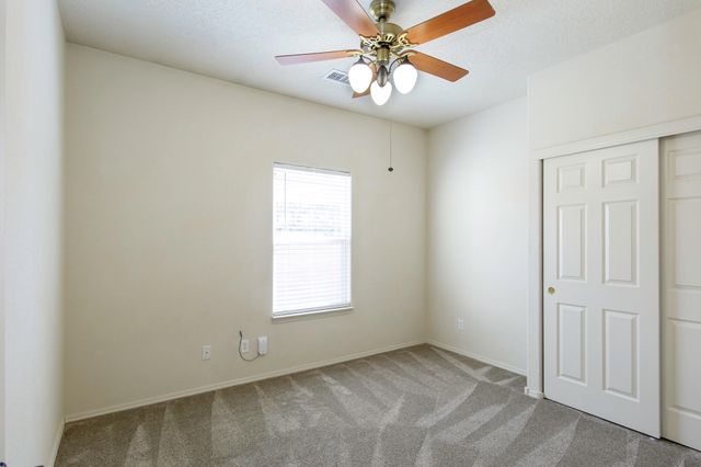 5200 Dulce Drive NE, Rio Rancho, NM 87144