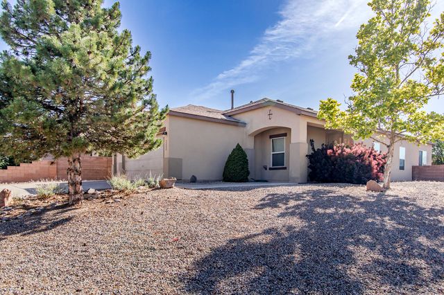 5200 Dulce Drive NE, Rio Rancho, NM 87144