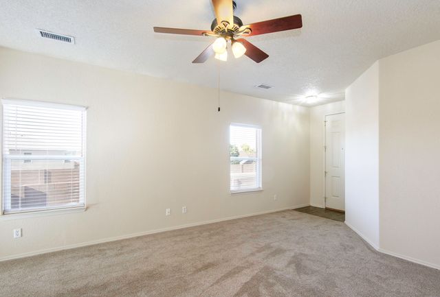 5200 Dulce Drive NE, Rio Rancho, NM 87144