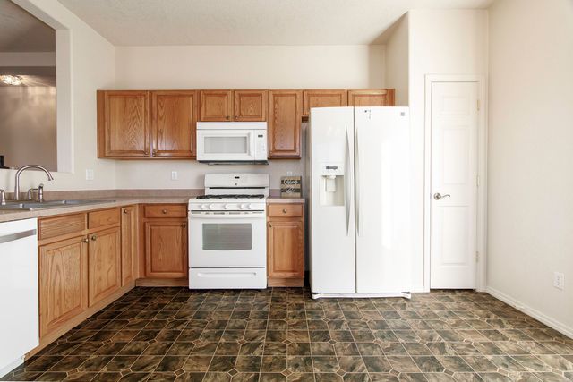 5200 Dulce Drive NE, Rio Rancho, NM 87144