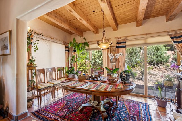 2853 Pueblo Jacona, Santa Fe, NM 87507