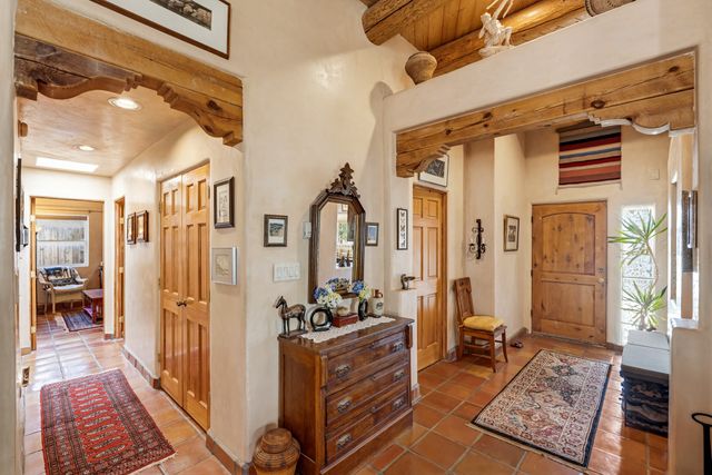 2853 Pueblo Jacona, Santa Fe, NM 87507