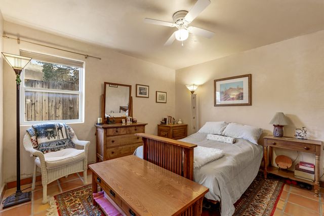 2853 Pueblo Jacona, Santa Fe, NM 87507