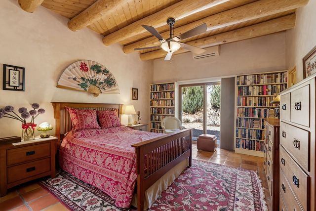 2853 Pueblo Jacona, Santa Fe, NM 87507