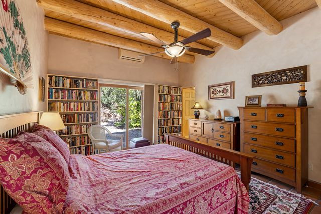 2853 Pueblo Jacona, Santa Fe, NM 87507