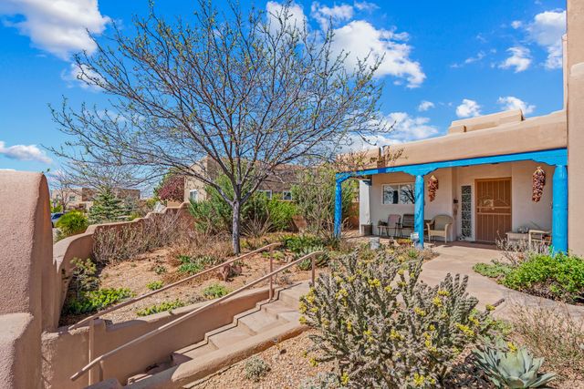 2853 Pueblo Jacona, Santa Fe, NM 87507