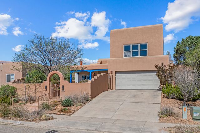 2853 Pueblo Jacona, Santa Fe, NM 87507
