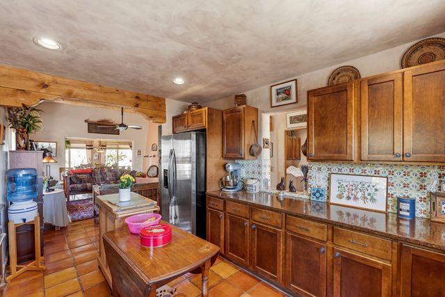 2853 Pueblo Jacona, Santa Fe, NM 87507